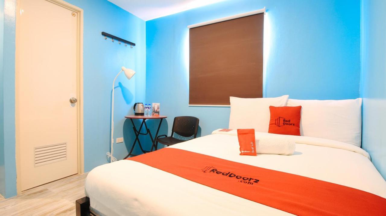 Reddoorz At Hotel Rosemarie Pasay Exterior foto