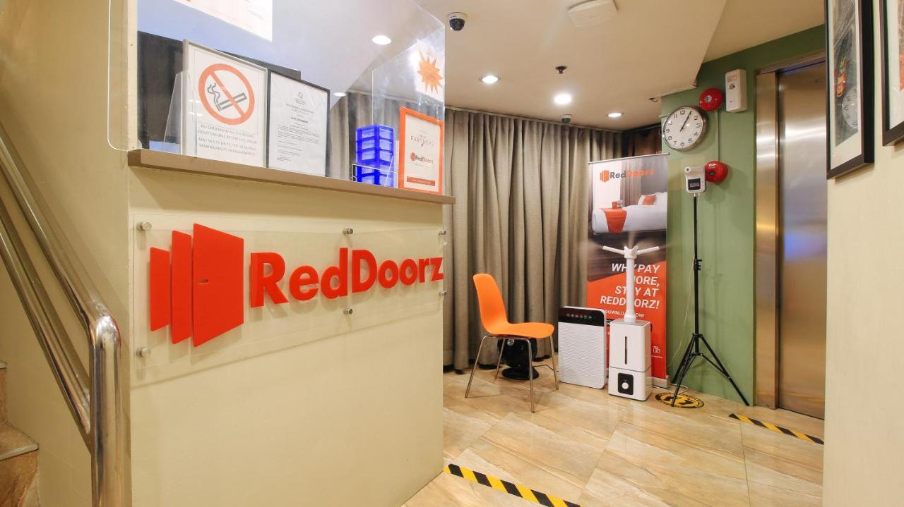 Reddoorz At Hotel Rosemarie Pasay Exterior foto