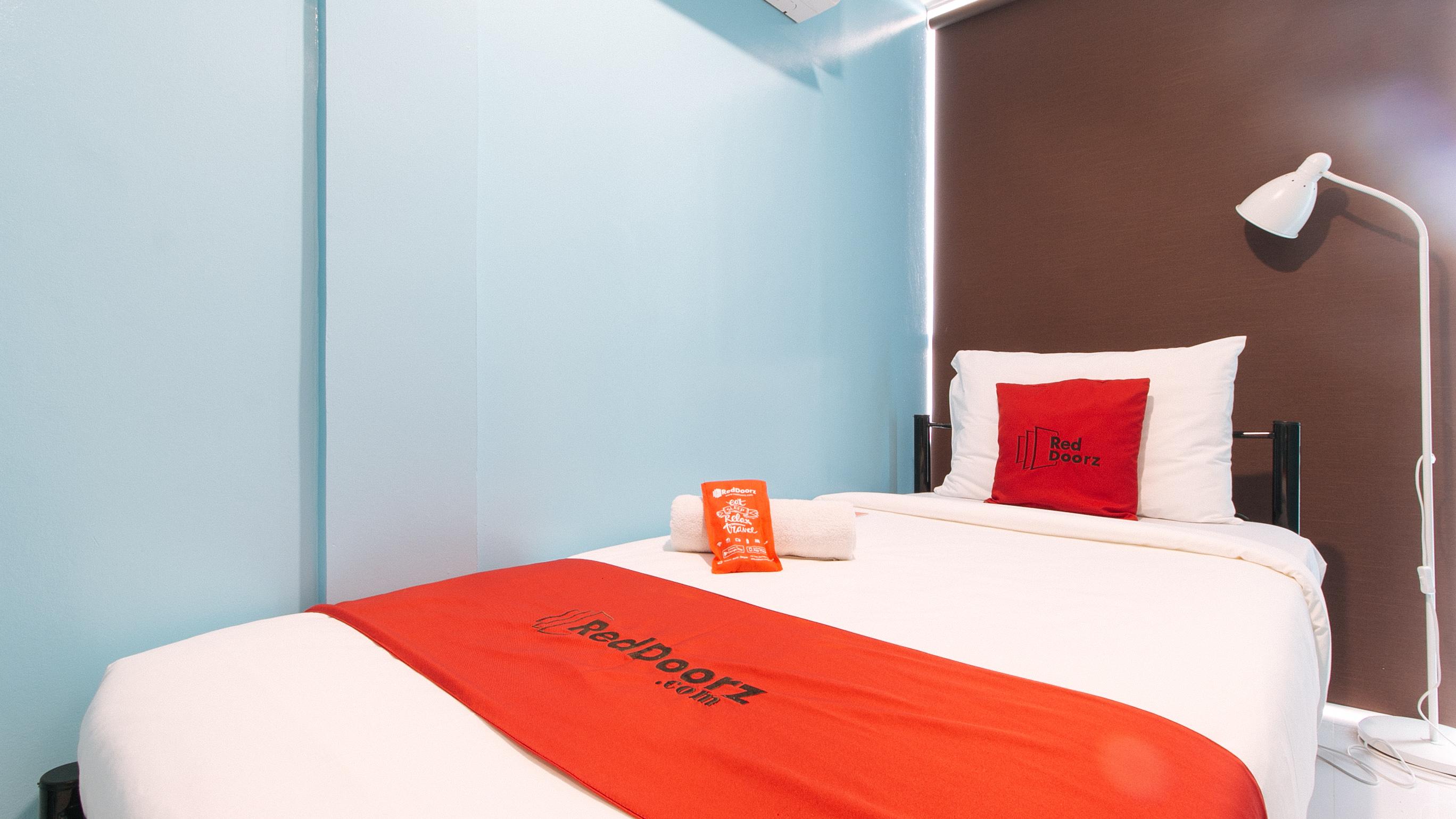 Reddoorz At Hotel Rosemarie Pasay Exterior foto